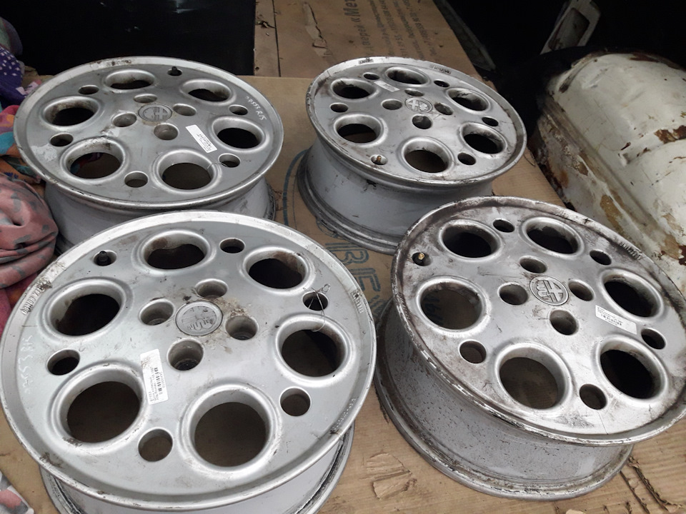 А вот и нет. — Alfa Romeo 145, 1,4 л., 1998 года | колёсные диски | DRIVE2