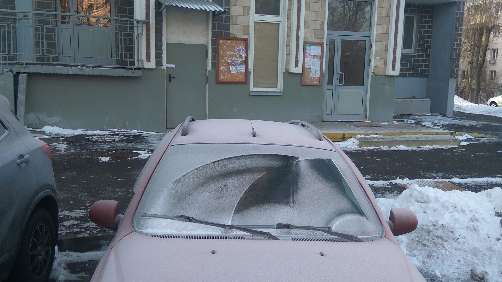 Левое переднее колесо(спускает) — SsangYong Rexton (1G), 2,3 л., 2006 ...