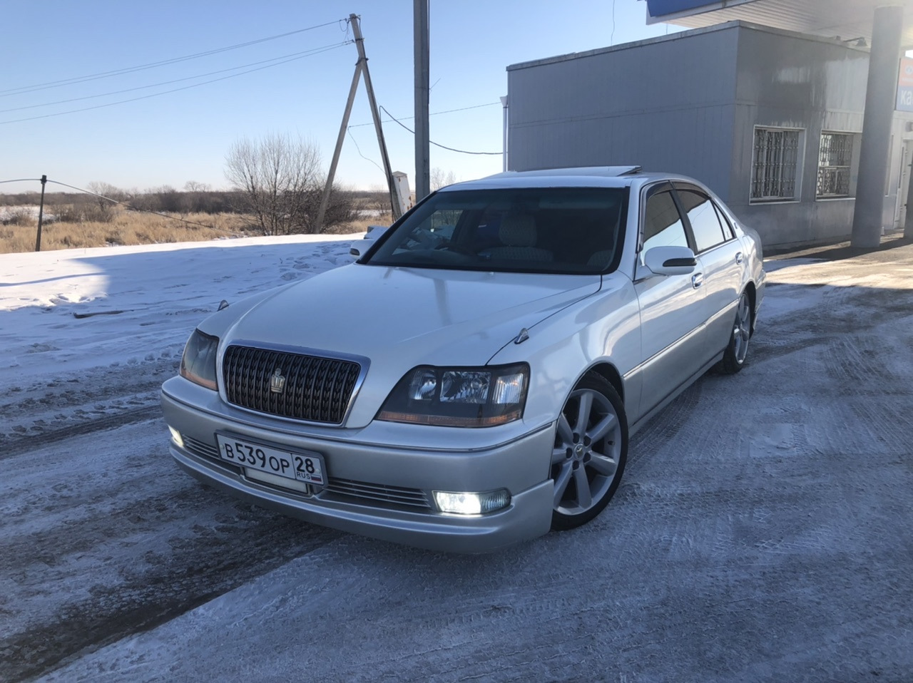 Toyota Crown Majesta 2011