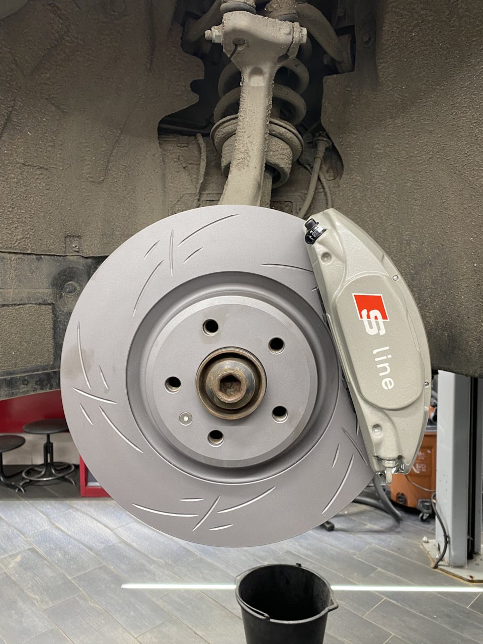 Фото в бортжурнале Audi A6 Avant (C7)