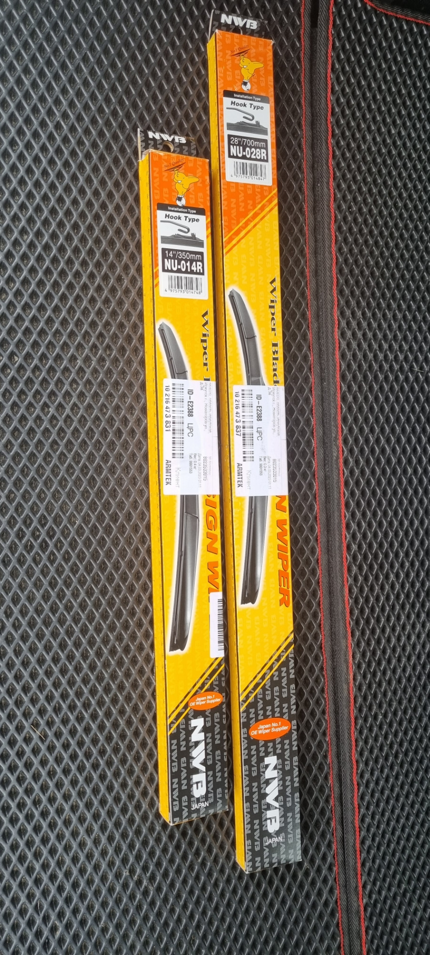 Новые щетки стеклоочистителя — Toyota Prius Alpha, 1,8 л, 2012 года ...