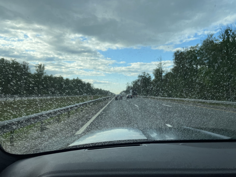 Photo from the logbook KIA Mohave (HM2)