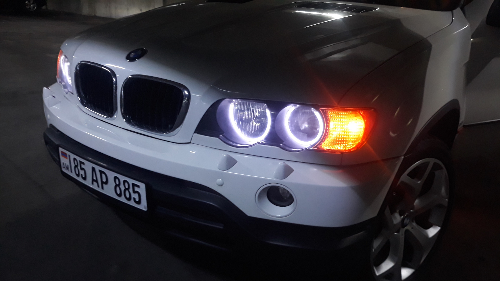 BMW E46 angel eyes  Крутые тачки, Серии бмв, Бмв x5