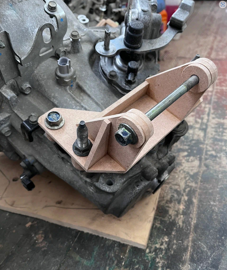 +1 передача МКПП (6 ступенчатая SF8M) — Honda Fit (1G), 1,3 л, 2004 ...