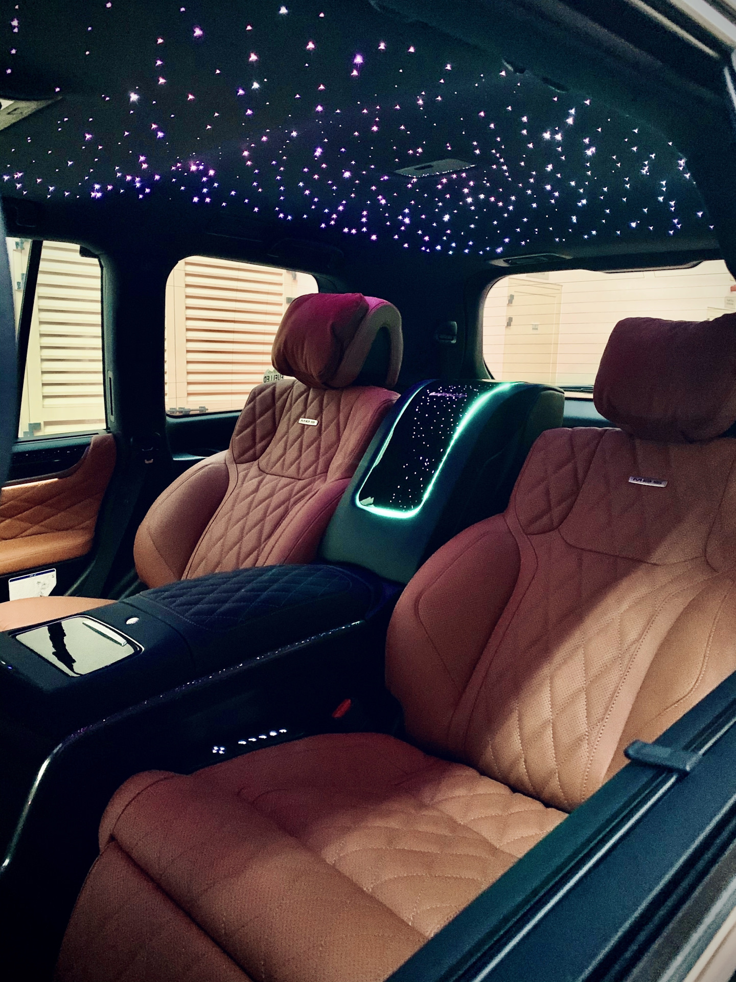 Lexus LX570 с комфортными сиденьями MBS. 