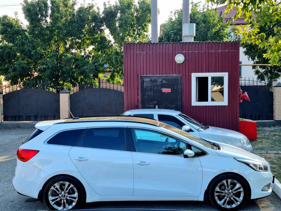 Покраска рейлингов в черный глянец — KIA Ceed (2G), 1,6 л, 2012 года ...
