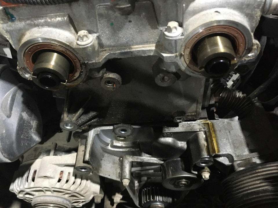 5t сальник распредвала. 6 8кл. Сальники распредвалов mazda фамилия zl. Замена сальника распредвала субару форестер 2. Сальник распредвала mazda cx7.