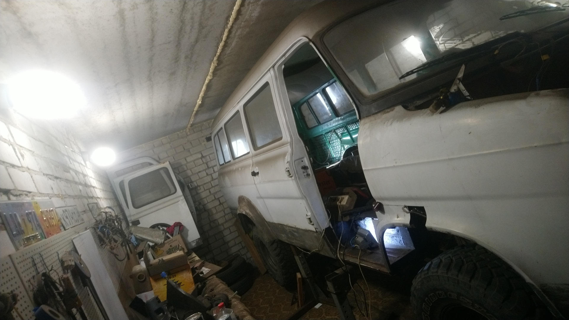 Ford Transit (3G) 2.0 бензиновый 1981 | Custom 4х4 ВОРОНЕЖ-АДЛЕР на DRIVE2