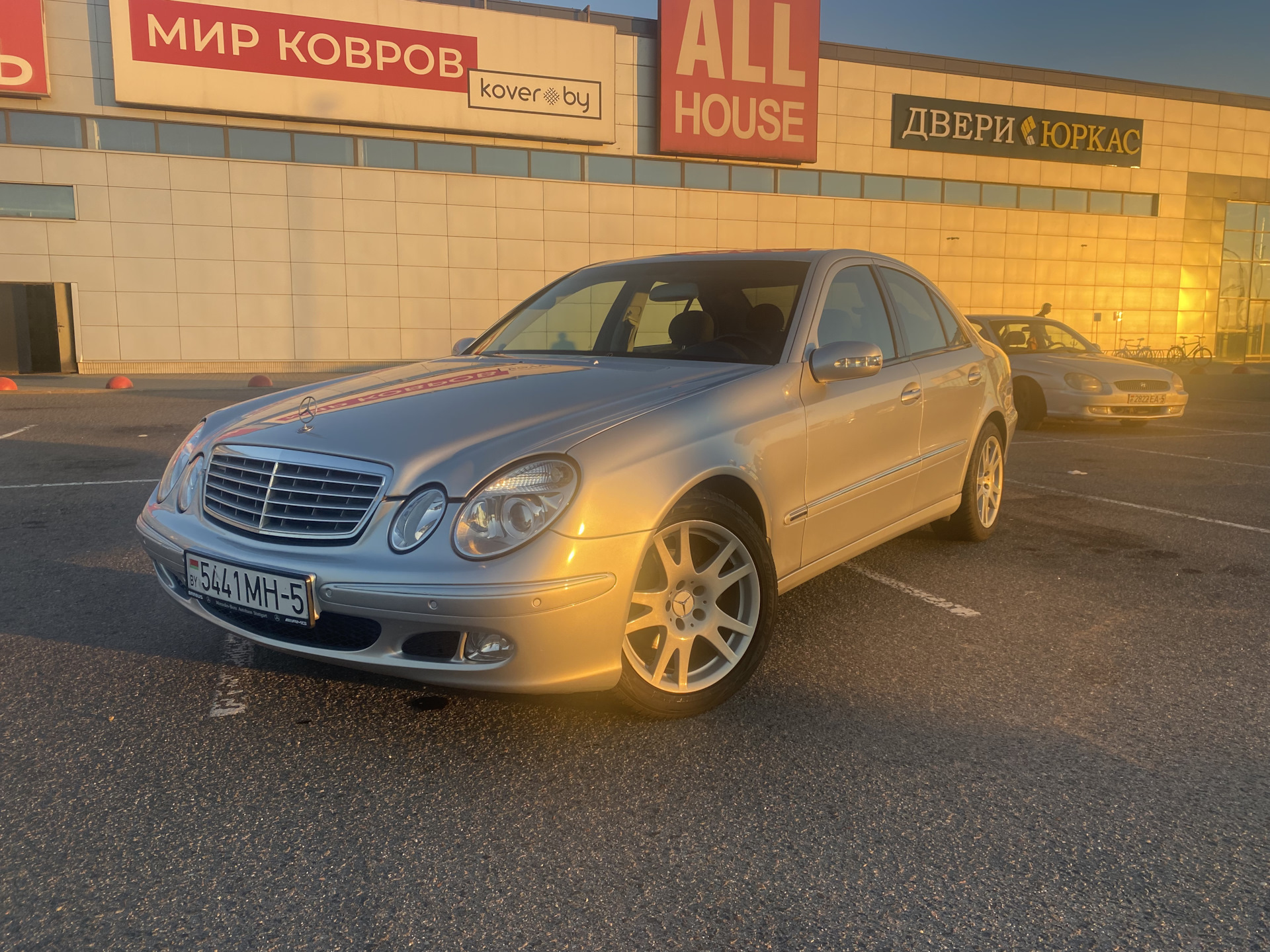 W211. Есть ли Мерседес после W210? Первые 10.000 км — Mercedes-Benz E-class  (W211), 2,2 л, 2003 года | просто так | DRIVE2