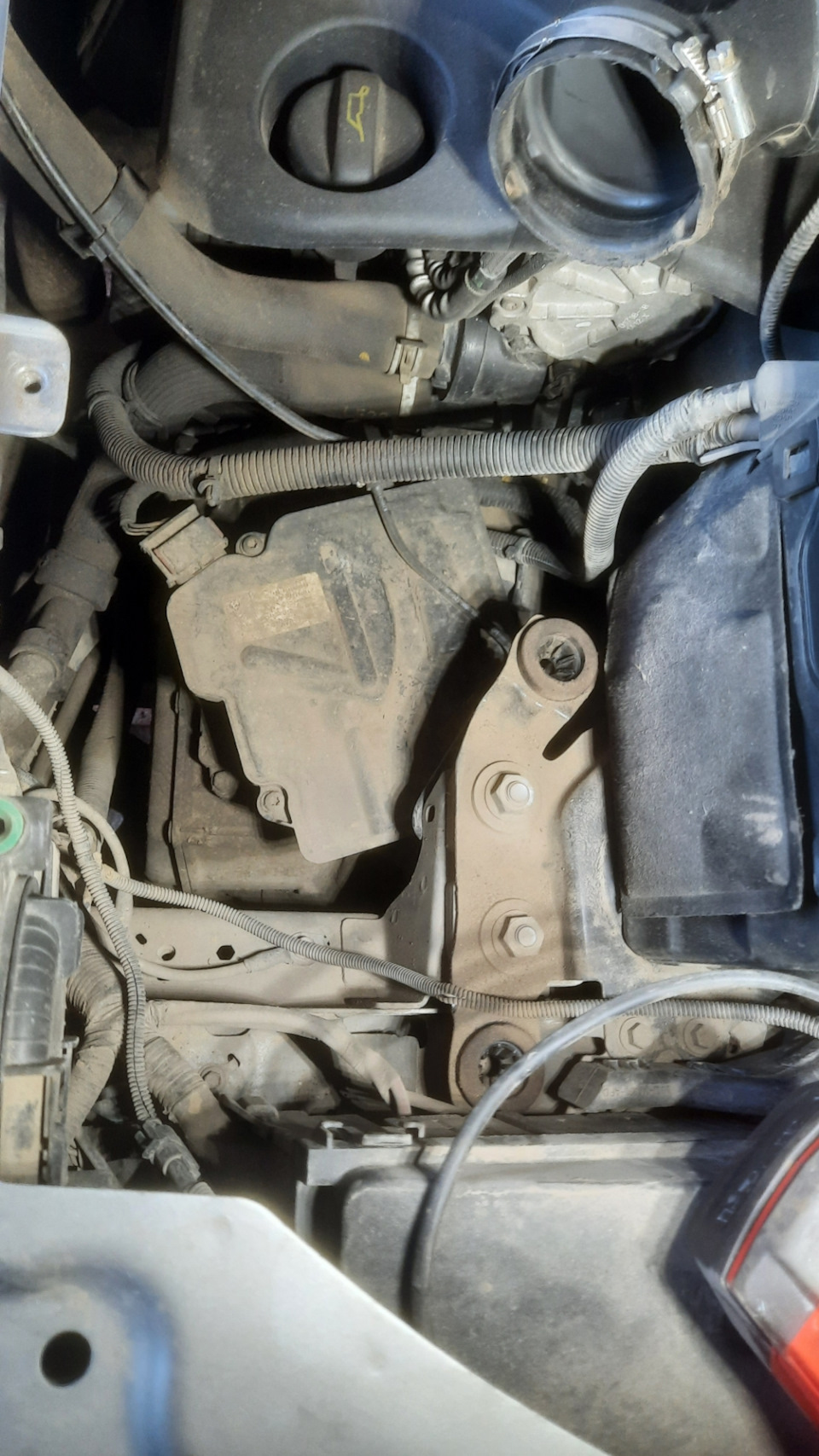 Замена масла в коробке 🫗 — Land Rover Range Rover Evoque, 2,2 л, 2012 ...