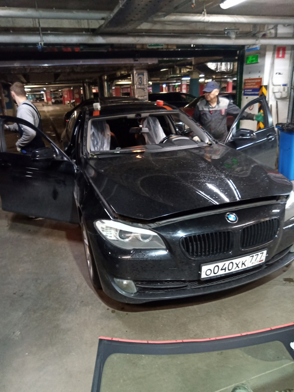 Замена лобового стекла. — BMW 5 series (F10), 2 л, 2012 года ...