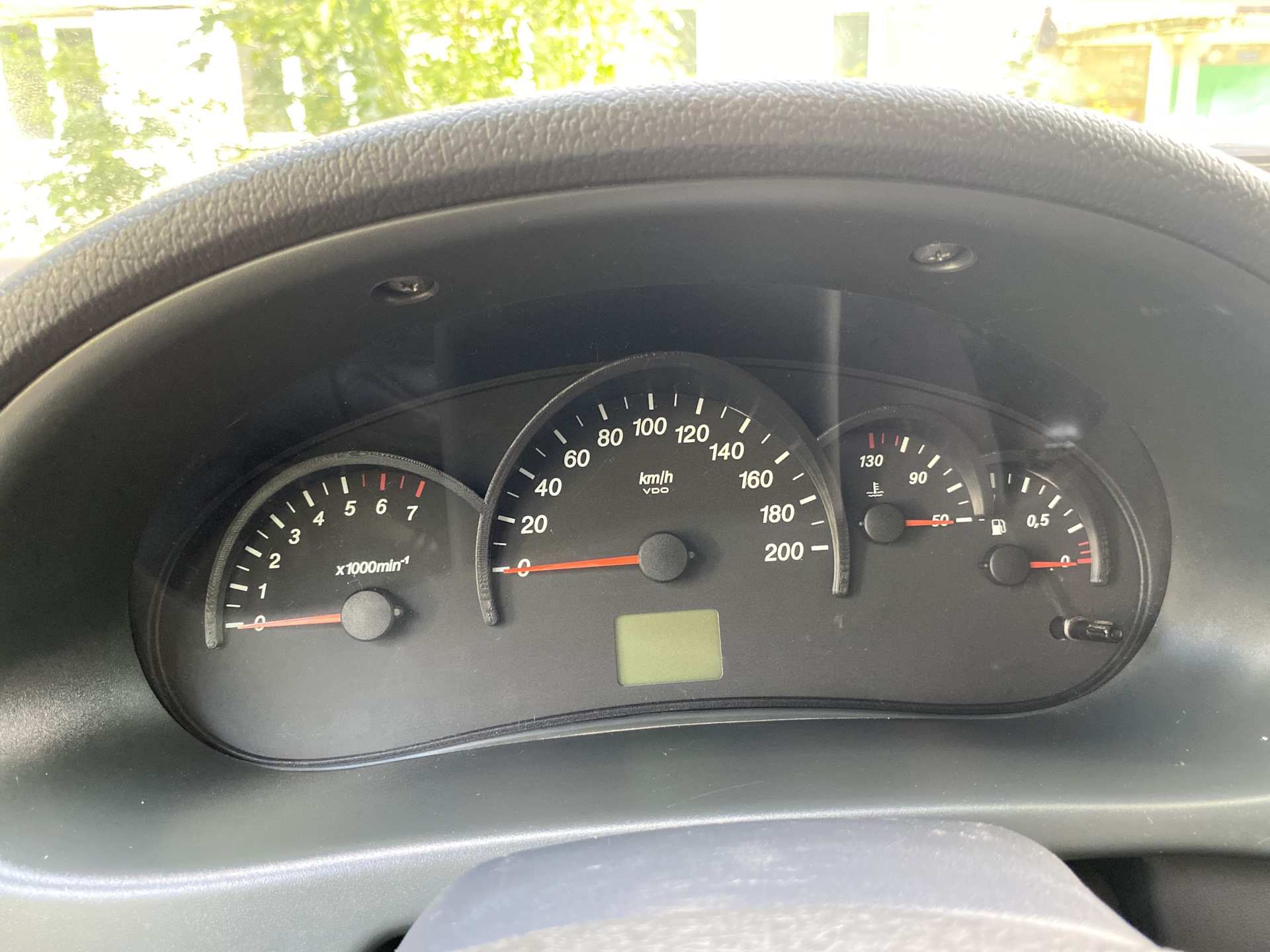 Приборка — LADA Приора хэтчбек, 1,6 л., 2011 года | аксессуары | DRIVE2