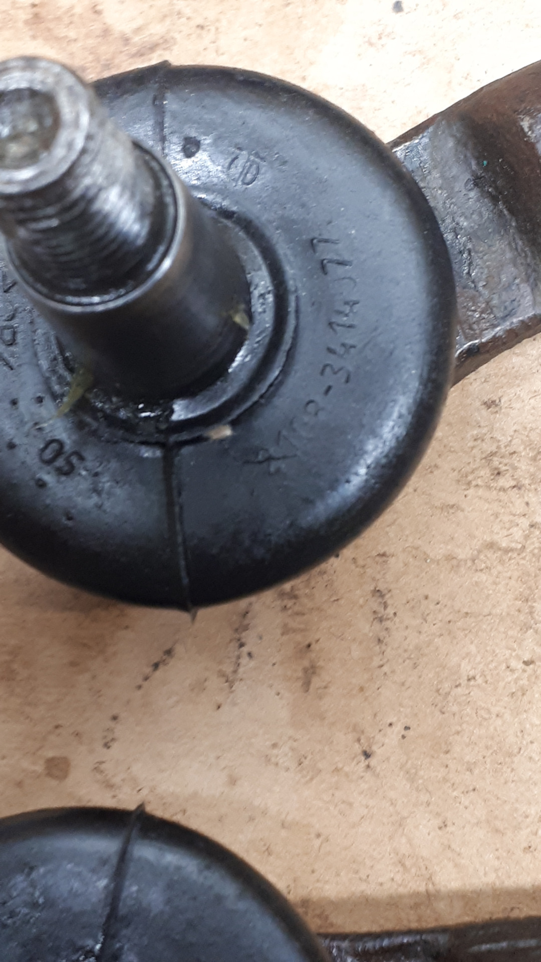 Рулевая рейка, рулевые наконечники — ИЖ 2126, 1,6 л, 2003 года | своими ...