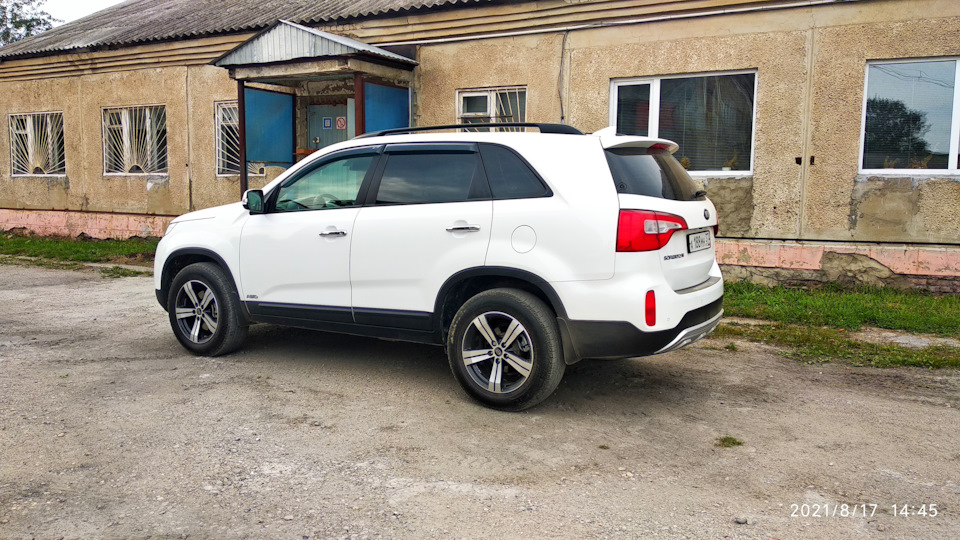 1 — KIA Sorento (2G)