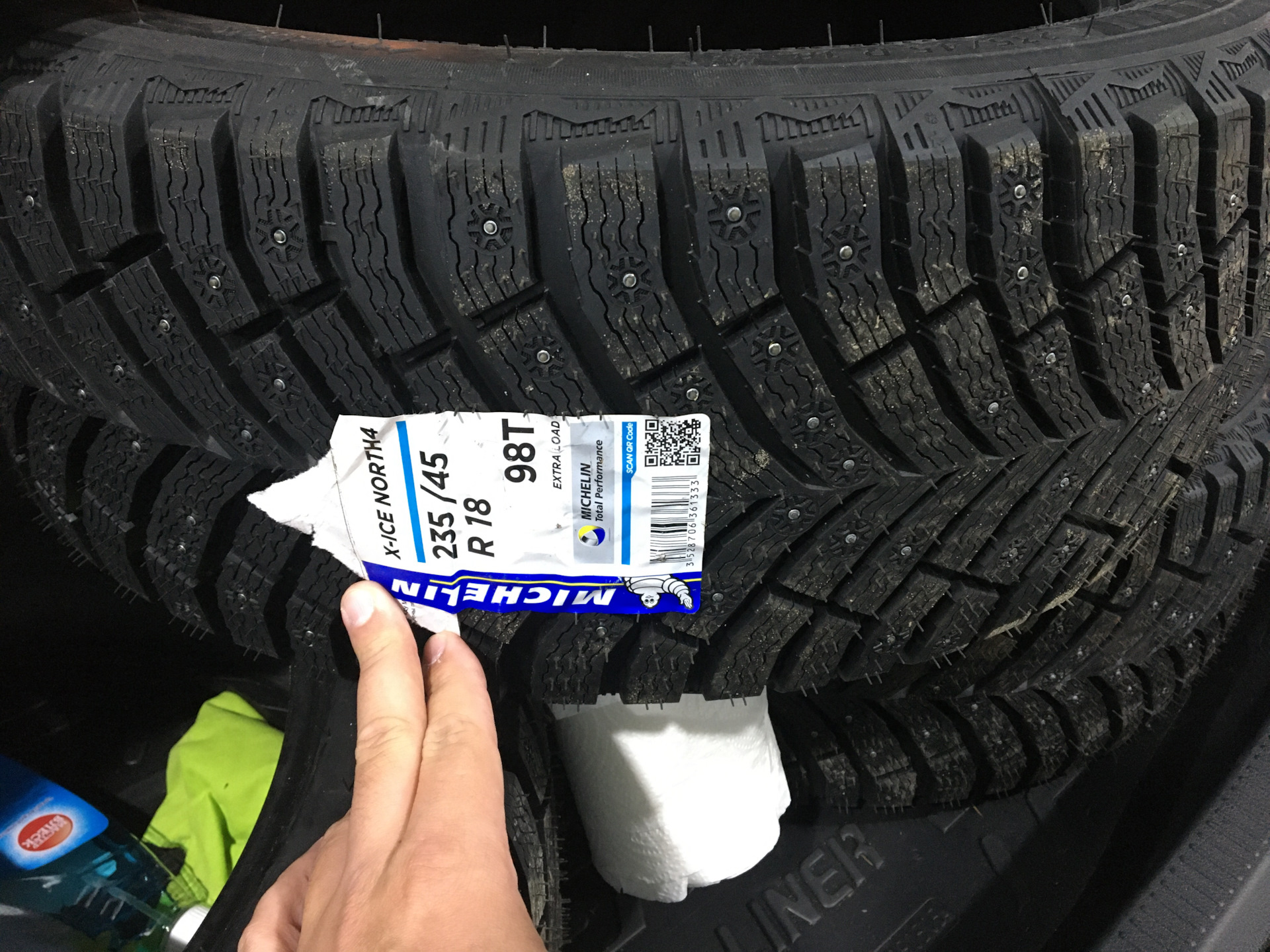 Шины мишлен айс 4. Michelin x-Ice North 4. Мишлен x Ice North 2. Зимняя резина Мишлен x-Ice North 4. Michelin x-Ice 2012.