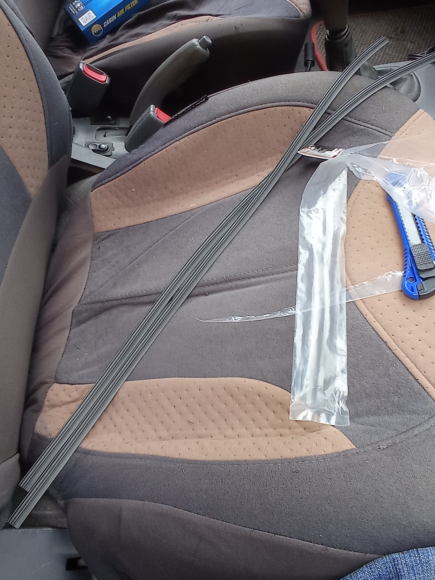 Резинка для бескаркасных щеток — Hyundai Accent (2G), 1,5 л, 2005 года ...
