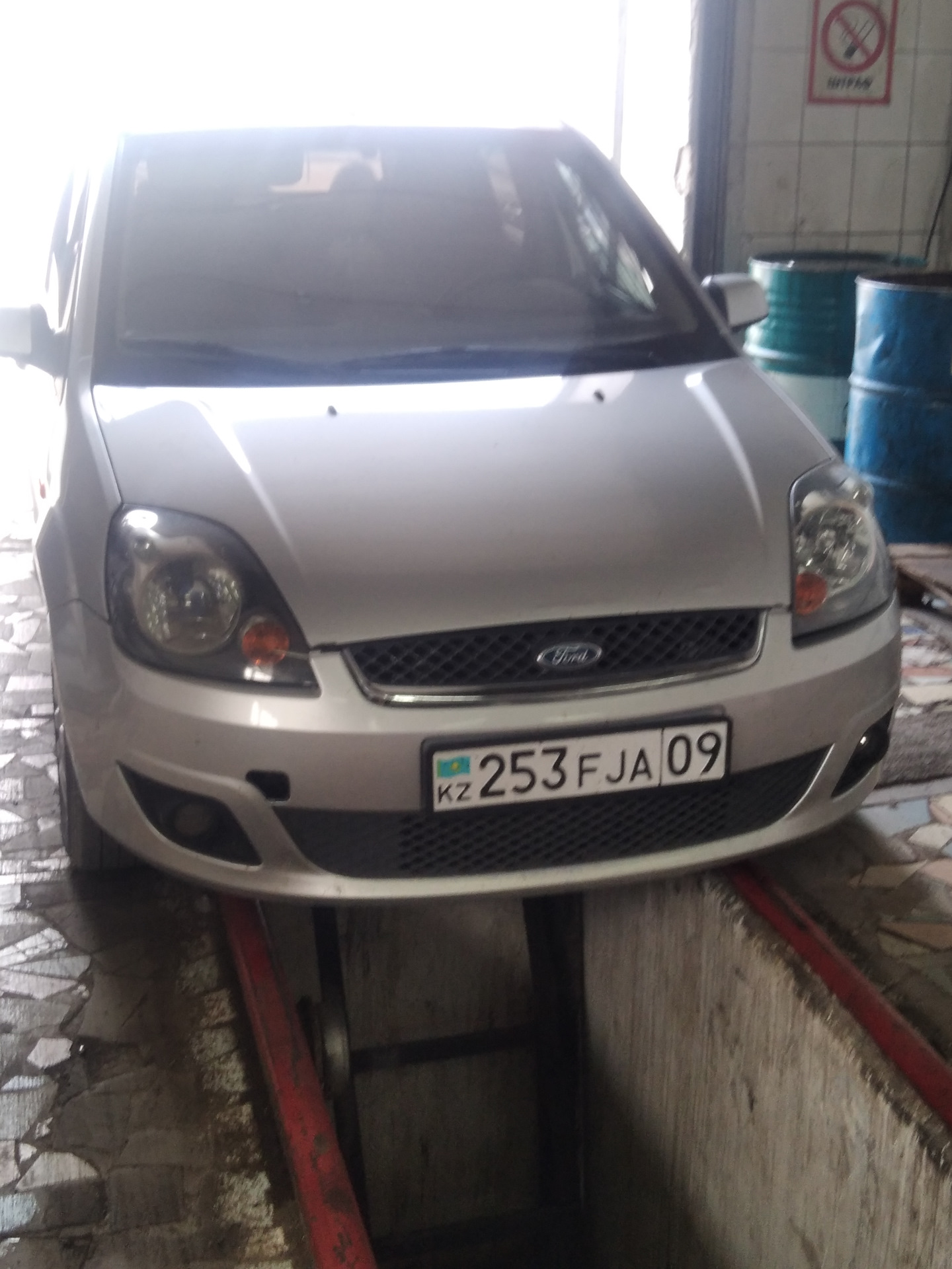 Поездка к знакомым товарищам на автосервис Орбита — Ford Fiesta (Mk V ...