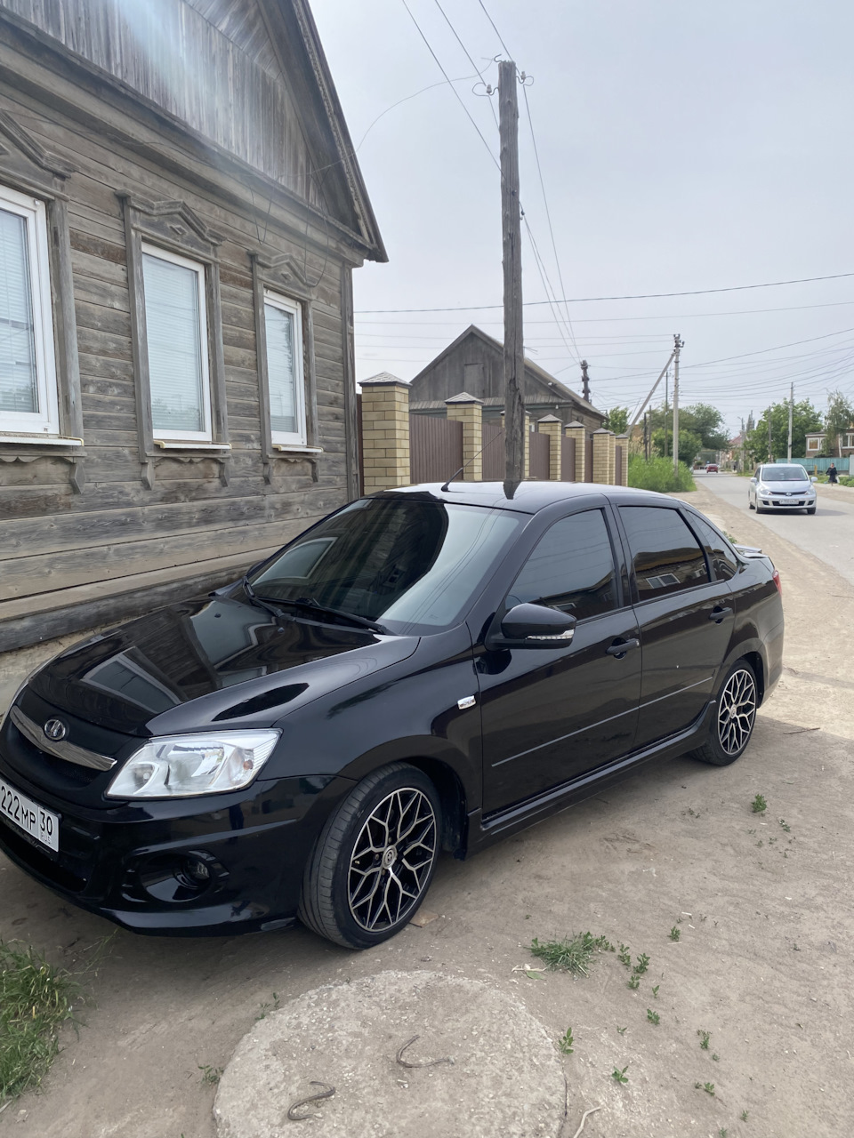 Решил к лету затонировать свою ласточку 🖤 — Lada Granta Sport, 1,6 л, 2015  года | тюнинг | DRIVE2