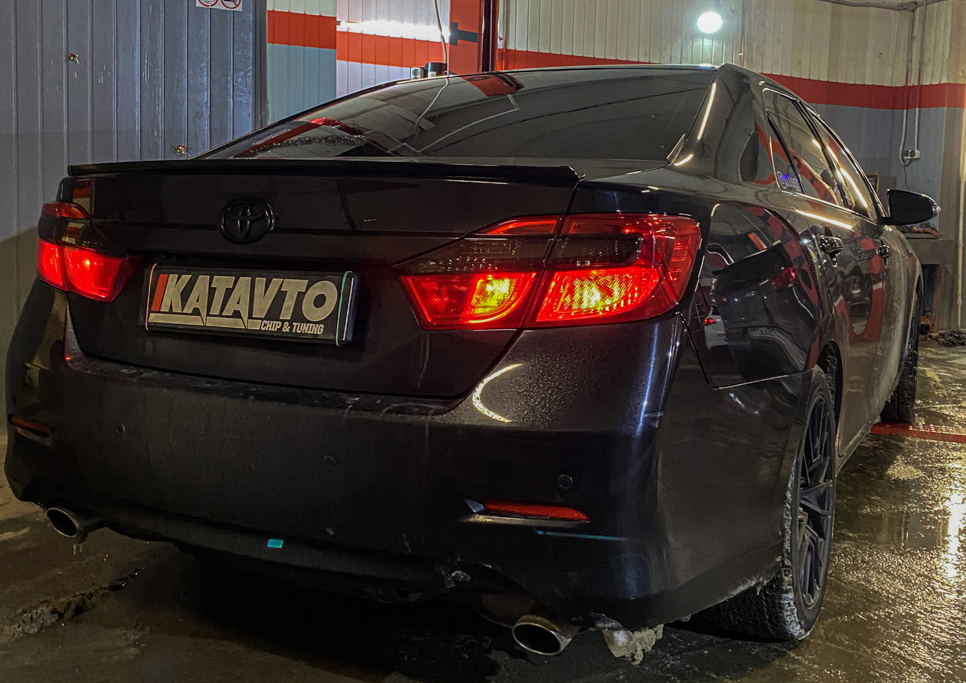 Камри 70 exclusive. 5. 5 серебристая. Geely emgrand ec7 хэтчбек черный. Камри 3.