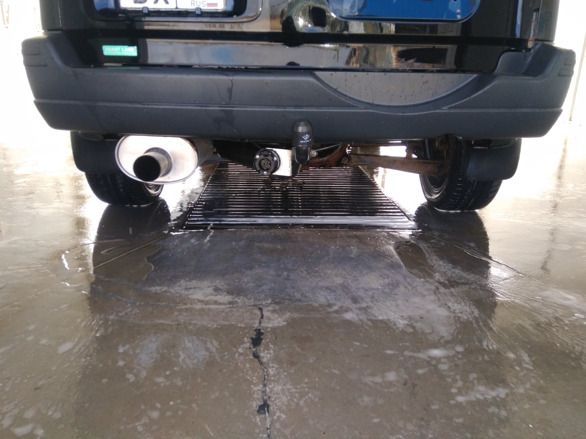 Установка выпускного коллектора HKS и резонатора Гельмгольца — Honda CR ...