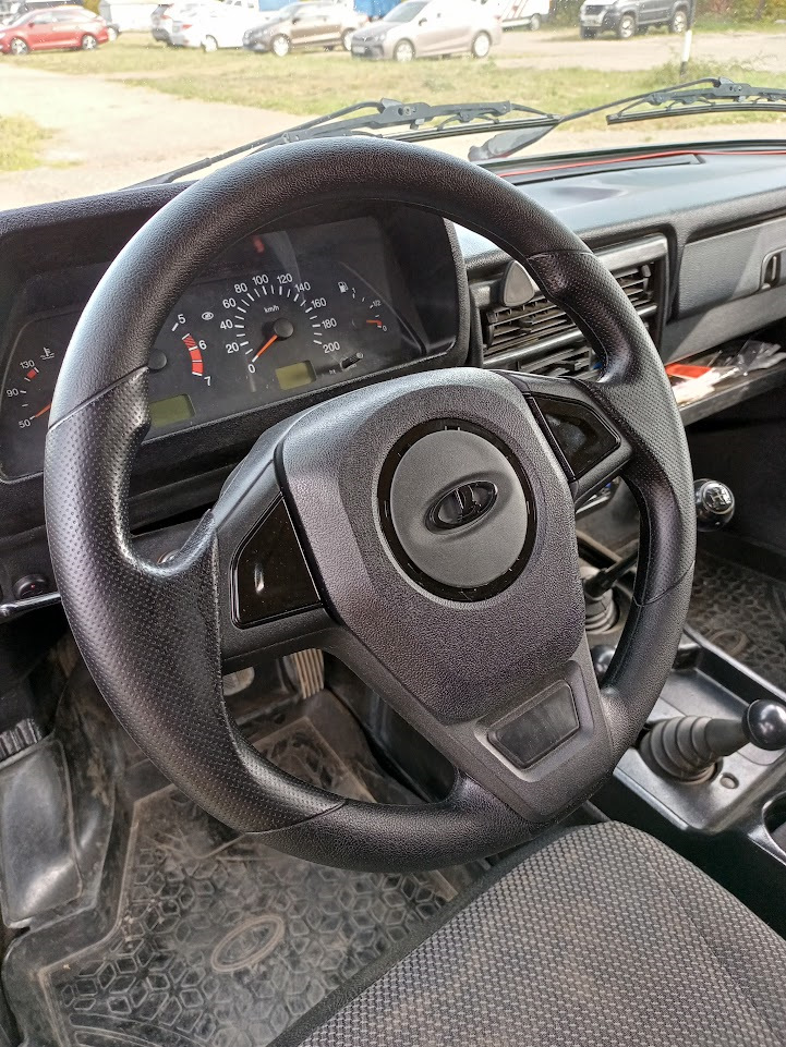 руль и замки — Lada 4x4 3D, 1,8 л, 2011 года | аксессуары | DRIVE2