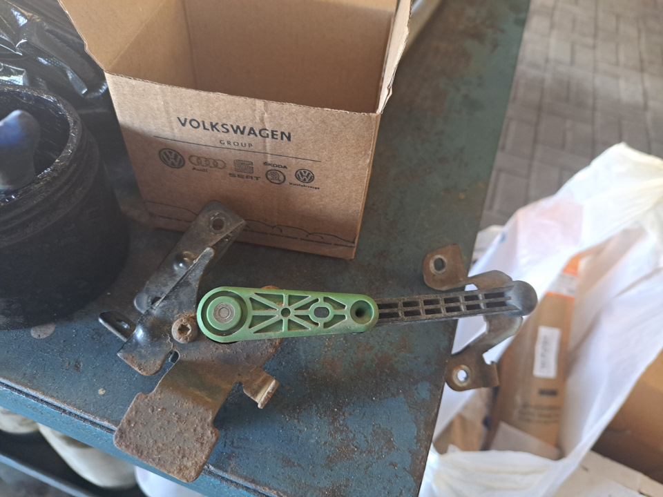 Ошибка системы адаптивного освещения(AFS) или C103615 — Volkswagen ...