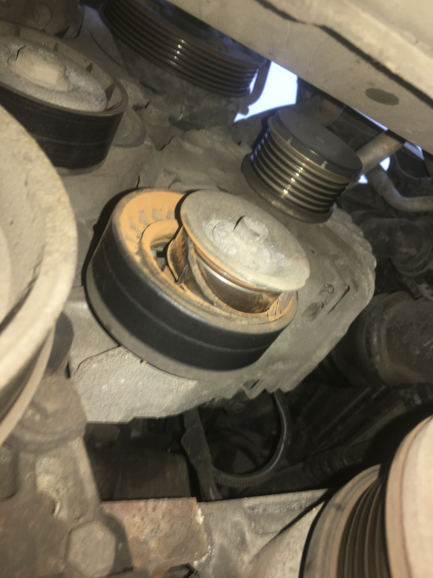 4 замена обводного ролика. обводной ролик мондео 2. Vkm34052. Ford mondeo 4 приводной ремень. 3.