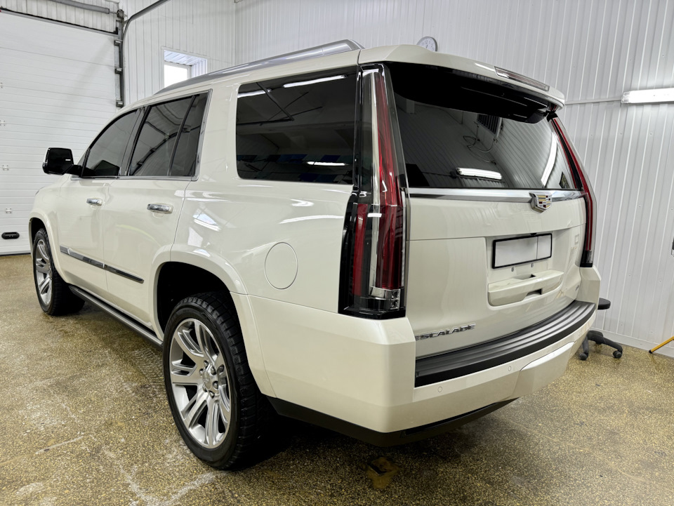 Чистота — Cadillac Escalade (4G)