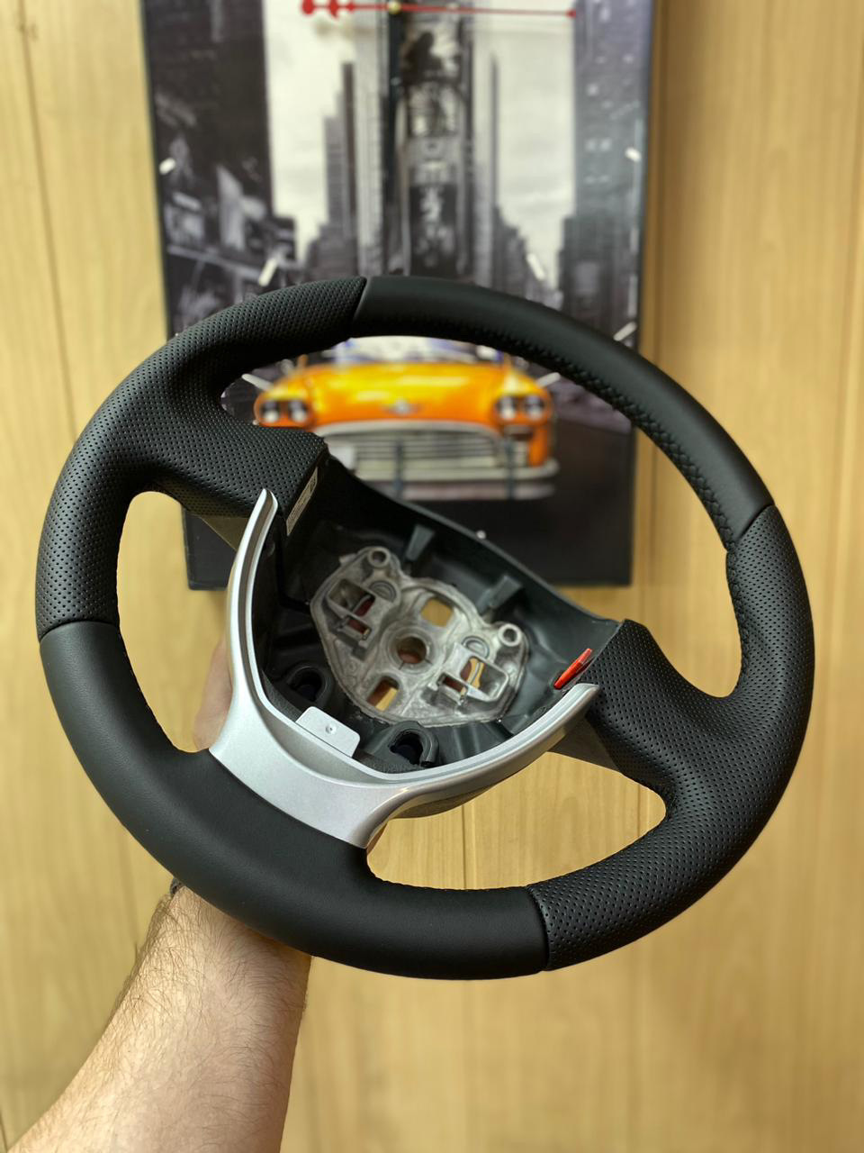 Перетяжка руля в кожу — Lada Приора хэтчбек, 1,6 л, 2015 года ...