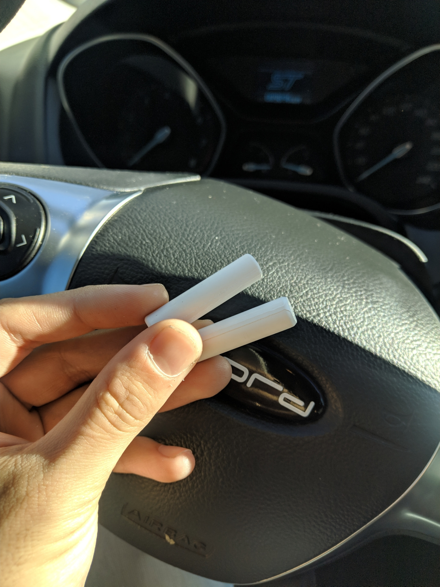 Ароматизатор toyota camry 70 / topdope. Автомобильные ароматизаторы с логотипом. Арома диск. Ароматизатор в виде форд фокус 3. Ароматизатор форд фокус 2.