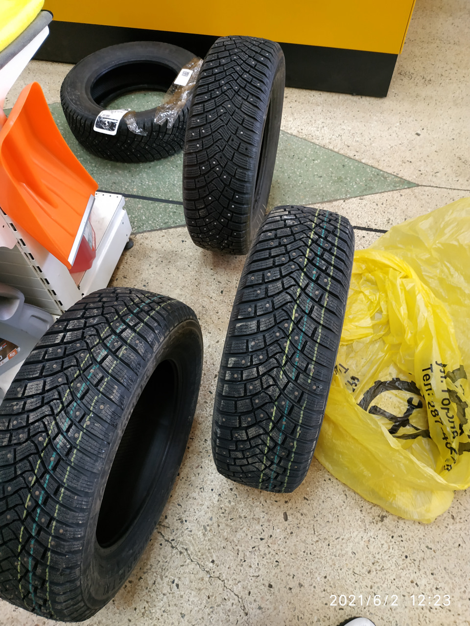 Сдаю старые, беру новые. — Volkswagen Polo Sedan