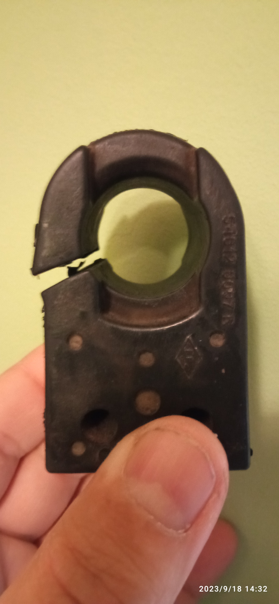 Замена втулок стабилизатора Рено Флюенс — Renault Fluence, 1,6 л, 2011 ...