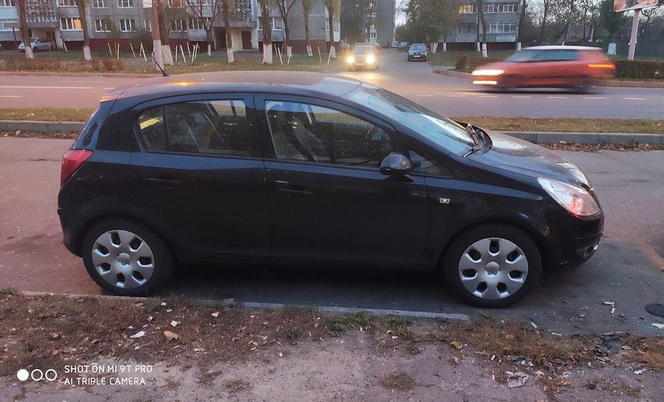 Гофра bosal, щетки champion, лампы GE, колпаки GM — Opel Corsa D, 1,4 л ...