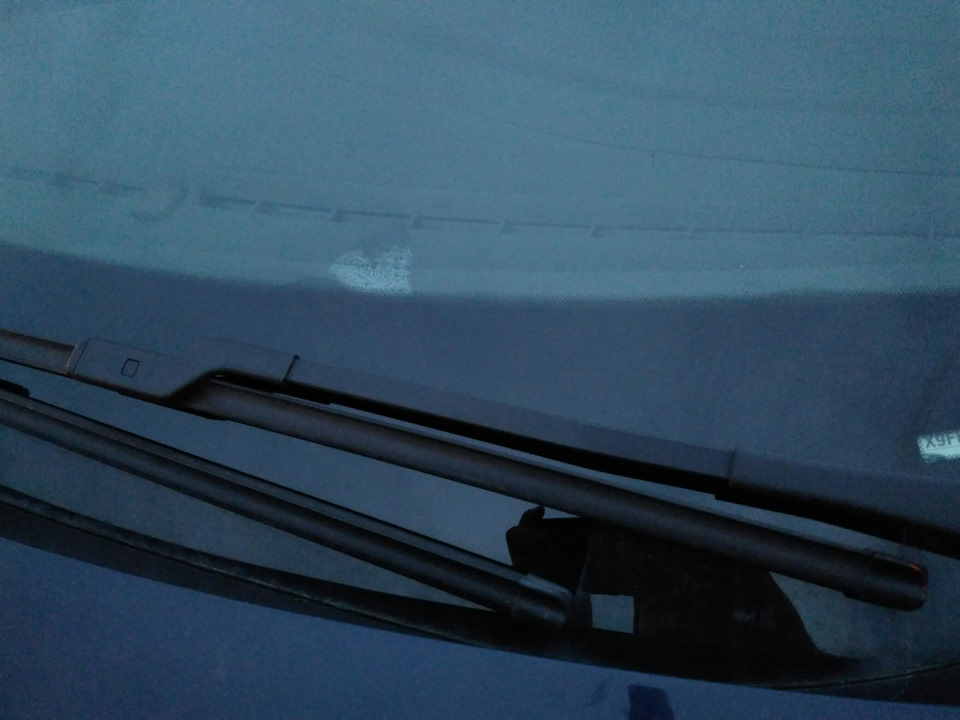 Потеет лобовое со стороны водителя — DRIVE2