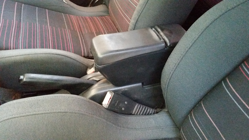 Подлокотник 08.10.19. — Mazda Familia (BG), 1,8 л, 1991 года ...