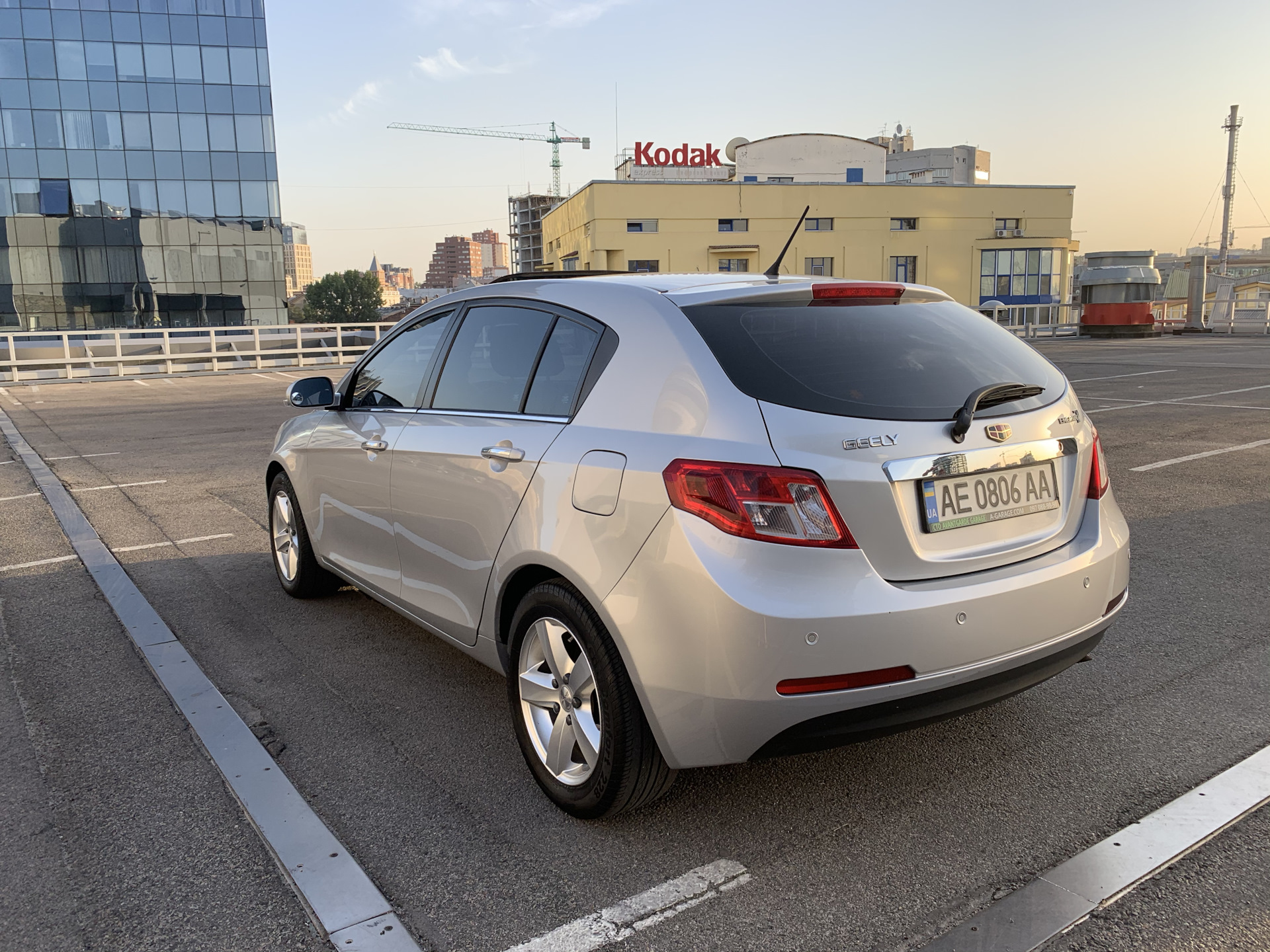 Geely Emgrand ec7 RV