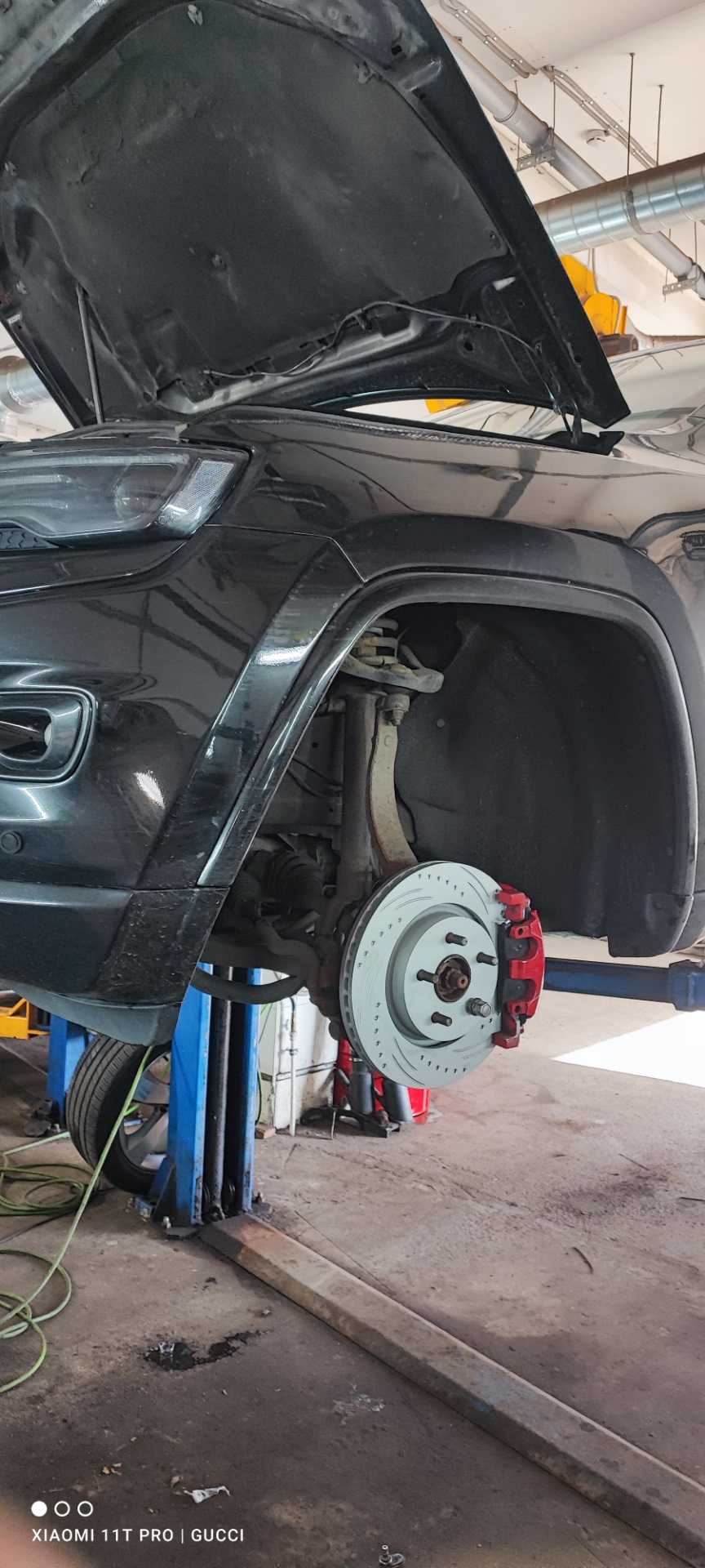 Тормоза — Jeep Grand Cherokee (WK2), 3 л, 2014 года | тюнинг | DRIVE2