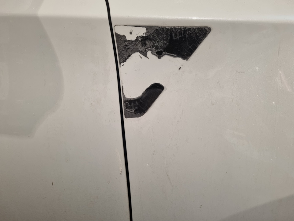 Вот такая площадь прилегания была под накладкой. — Chery Tiggo 7 Pro Max