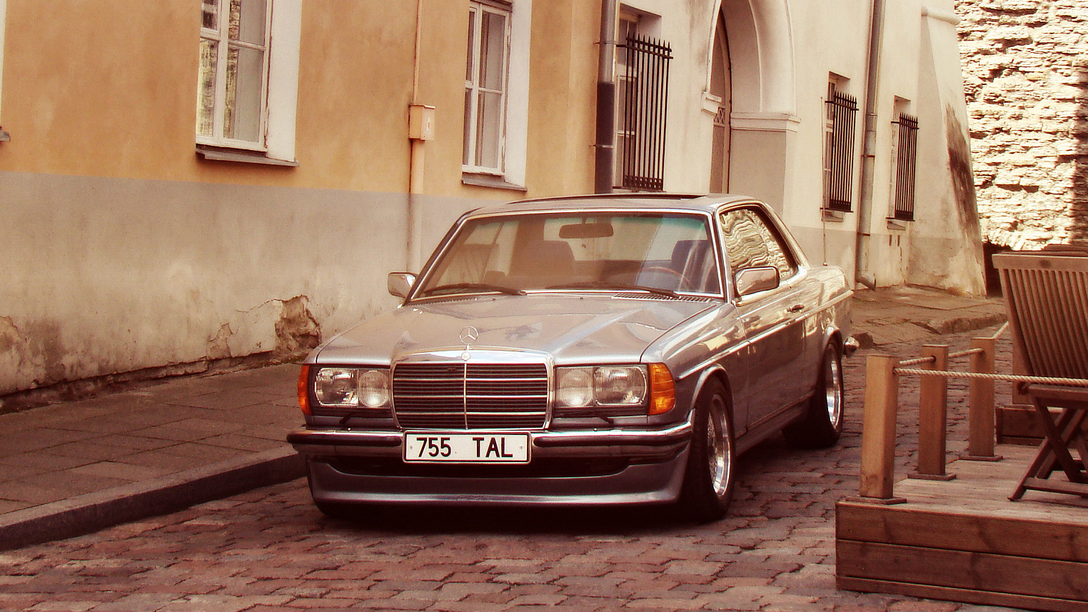 Mercedes-Benz W123 2.8 бензиновый 1985 | COUPE >чемодан в прошлое на DRIVE2