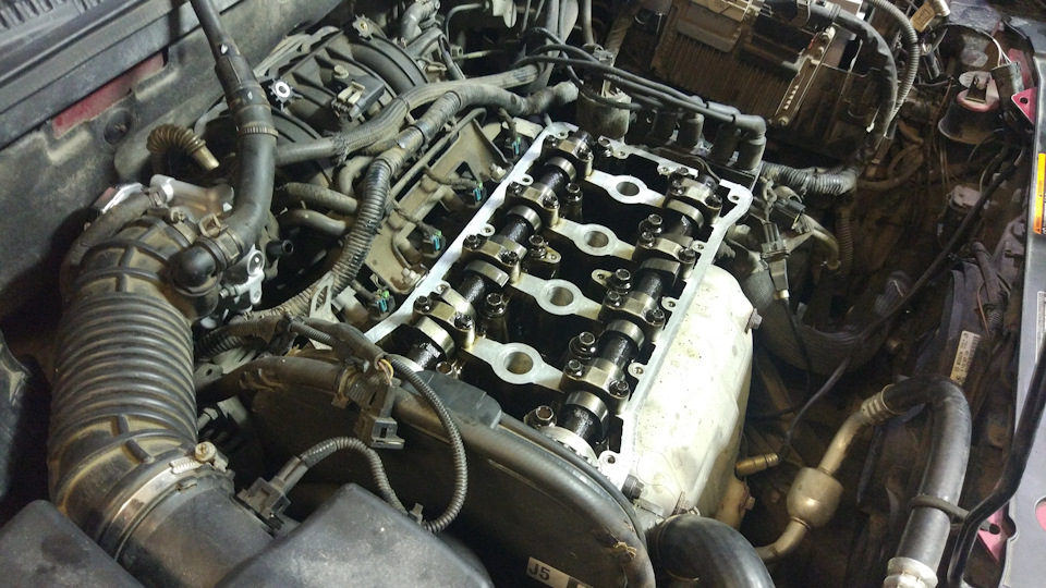 Замена клапанной крышки / Патрубок радиатора — Chevrolet Cruze (1G), 1 ...