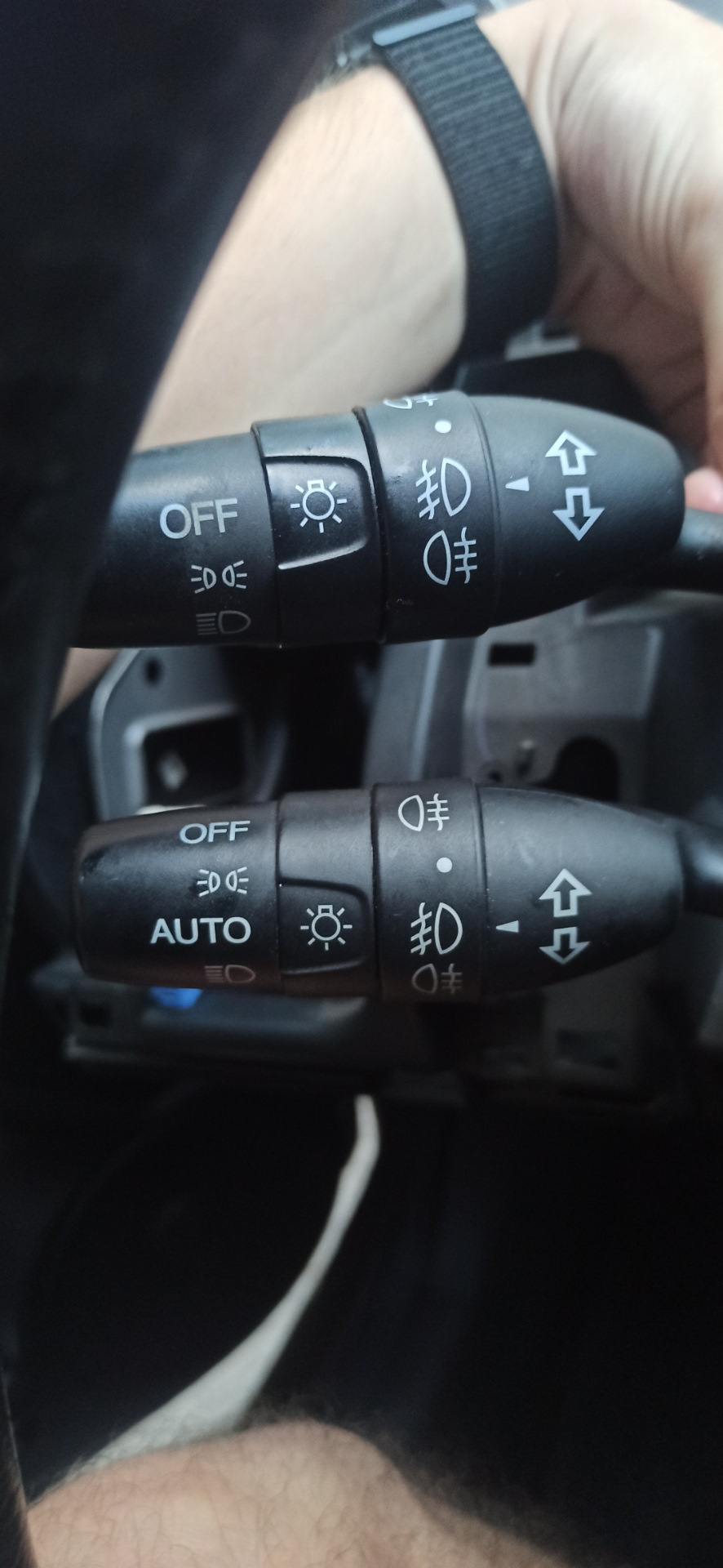 Переключатель головного света — Honda Civic 4D (8G), 1,8 л, 2007 года ...