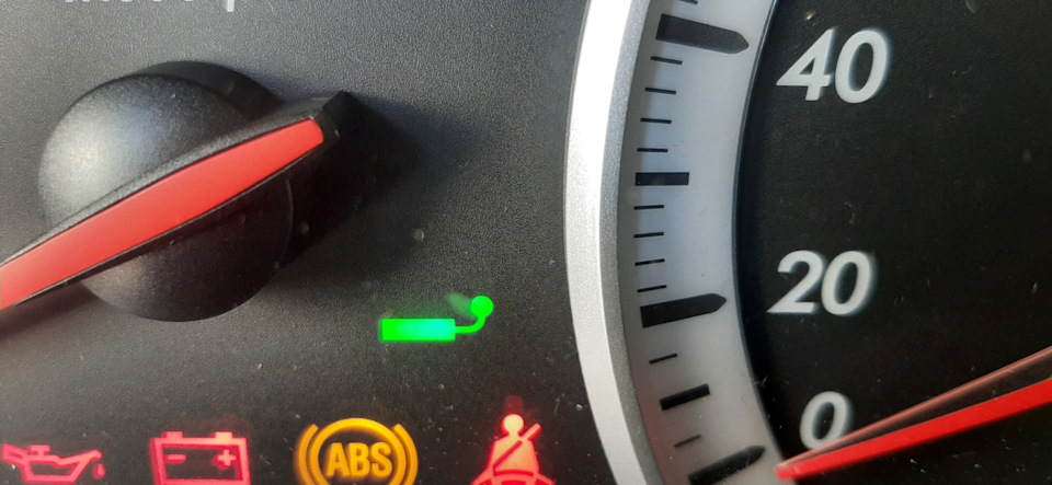 Распиновка проводов в косе идущей на штатную розетку для подключения 13 ...