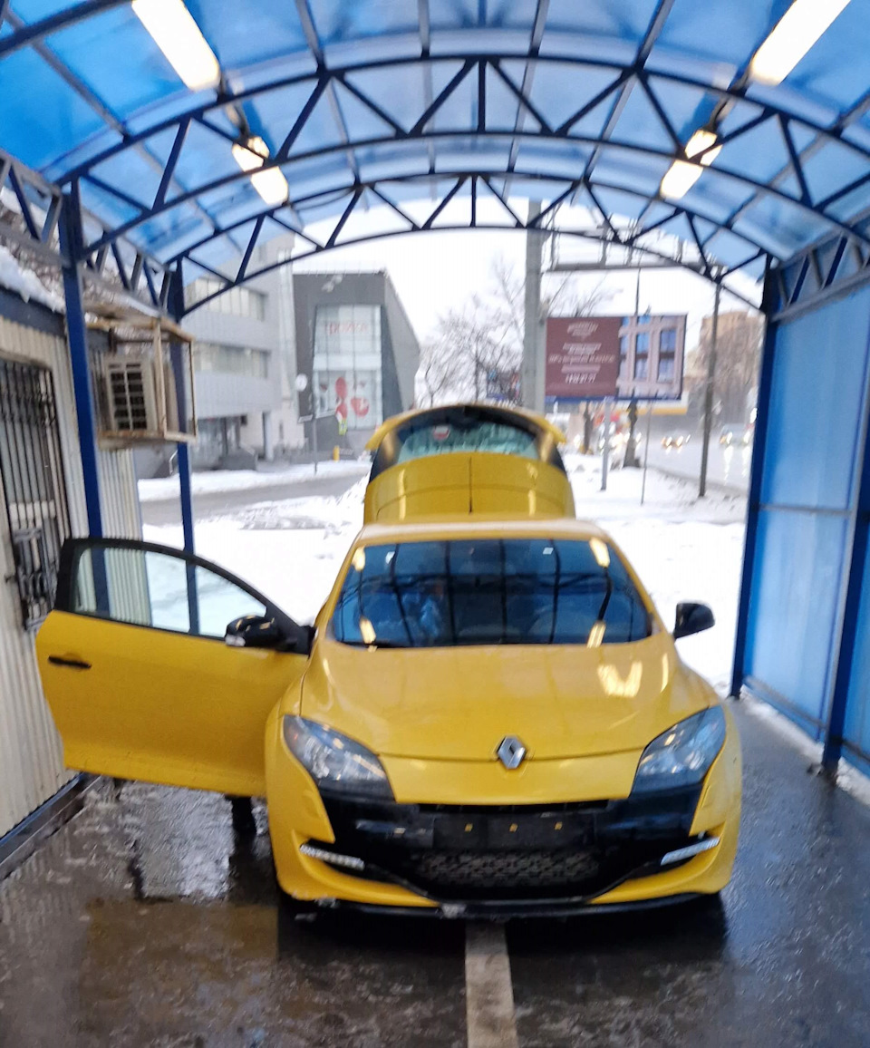 Фото в бортжурнале Renault Megane RS