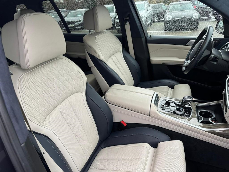 Фото в бортжурнале BMW X7 (G07)