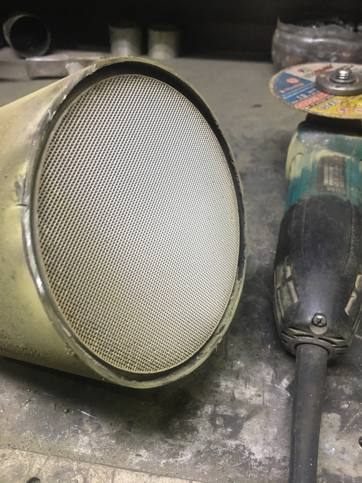 Удалить катализатор Ауди А6 С7 2.0 TFSI и поставить пламегаситель в ...