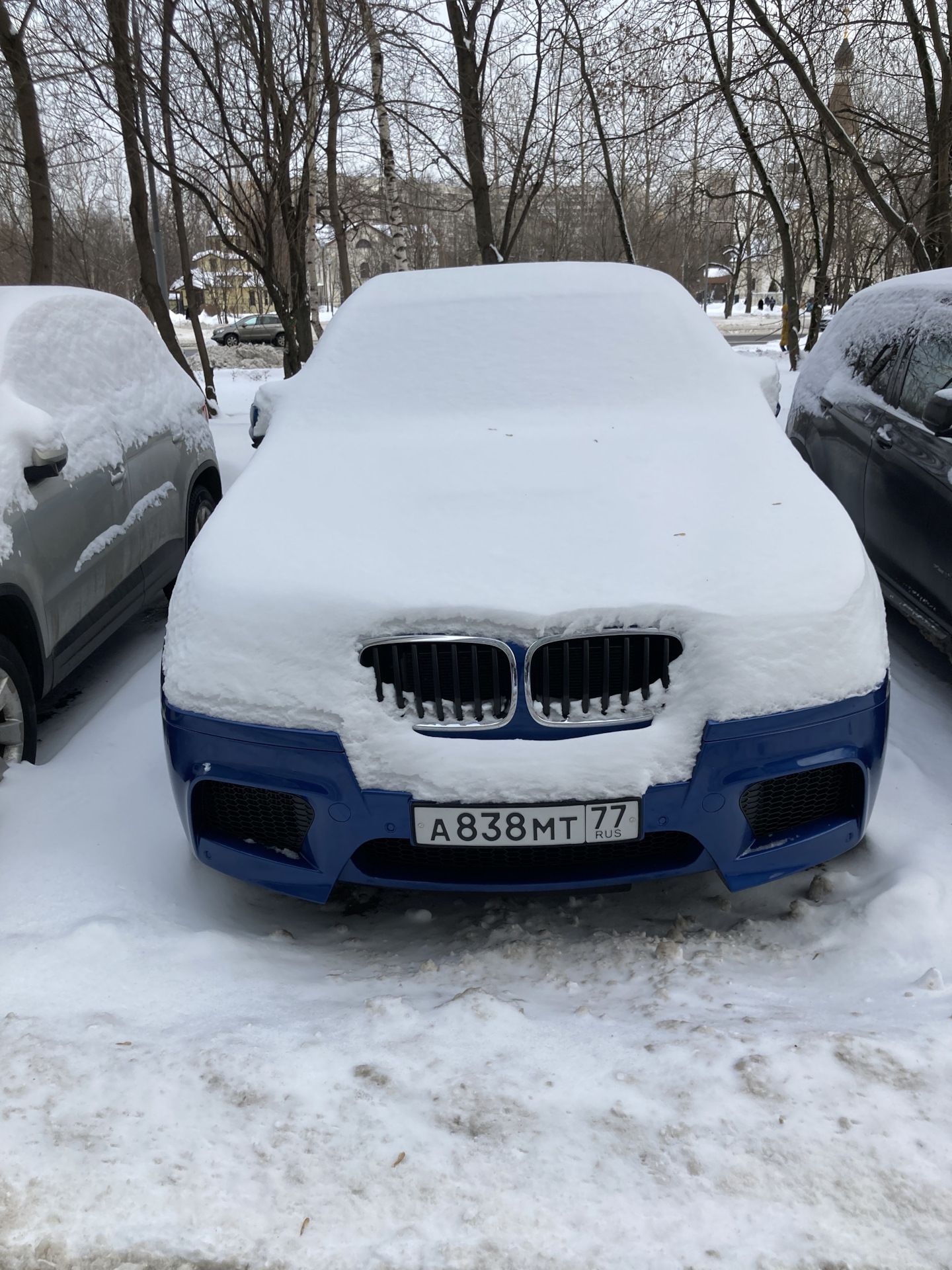 Как правильно чистить автомобиль от снега — BMW X6 M, 4,4 л, 2013 года |  аксессуары | DRIVE2