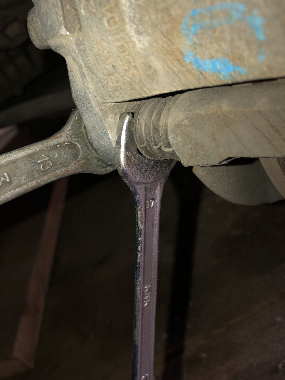 vwAAAgLxE A 960 Как открутить скобу суппорта гранта