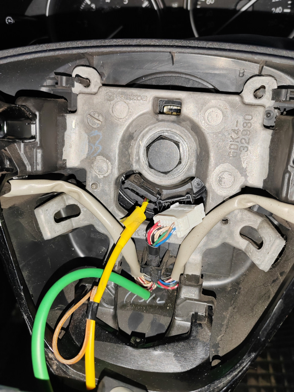 требуется сделать распиновку руля — Mazda 6 (2G), 2 л., 2008 года ...