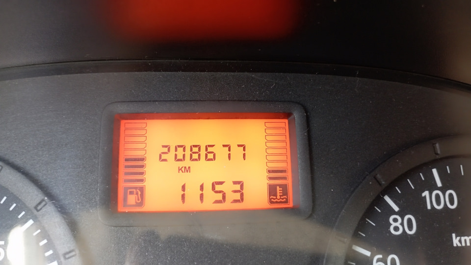 06.08.2023 Регулировка клапанов — Renault Logan (1G), 1,6 л, 2008 года ...