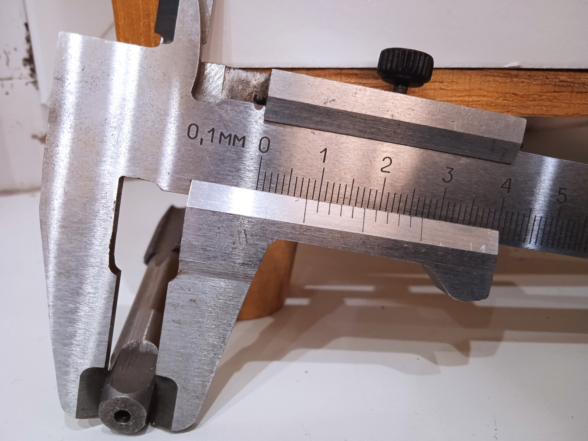 Сорвана резьба колёсного болта на ступице, решение — Peugeot 206, 1,4 л ...